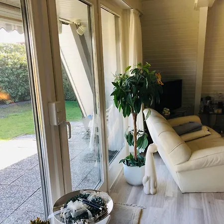 Nurdachhaus In Burhave Mit Garten Holiday home